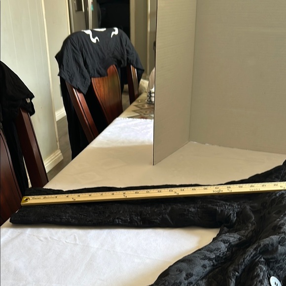 Black Textured Blazer with Classic Lapel - Picture 5 of 8